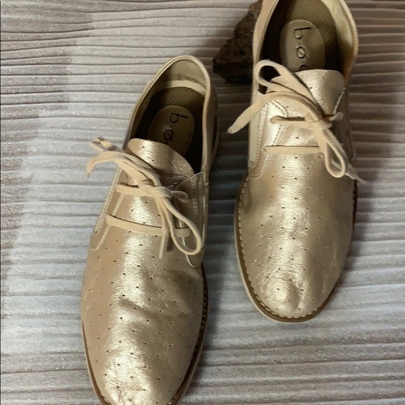 boc Shoes - BOC rose gold oxfords. Size 8.5